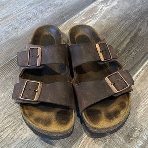 Birkenstock Arizona Leather Sandal in Habana